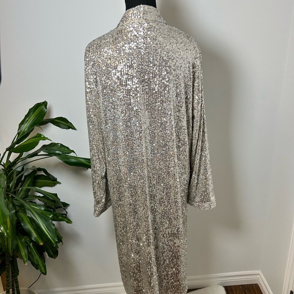 BB Dakota gold sequin duster, size large - Picture 10 of 12